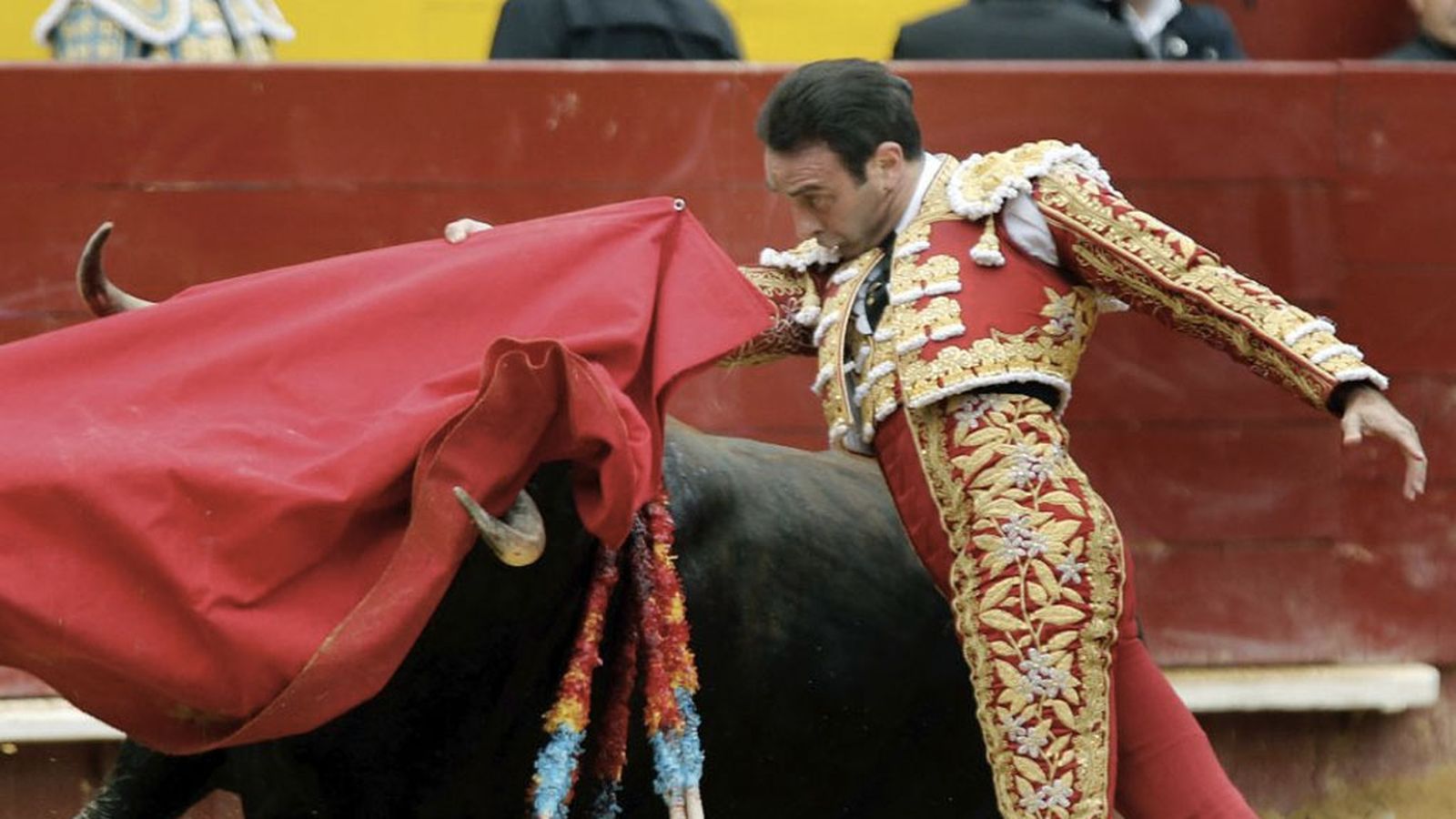 Enrique Ponce por alto 1024