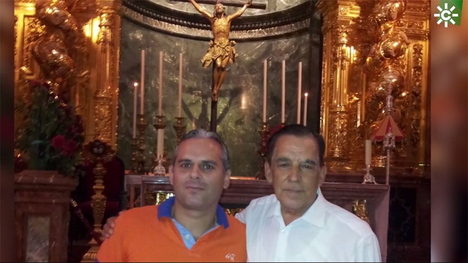 Andalucía en Semana Santa (foto noticia) Incendio El Cachorro Rafael Blanco y su hijo