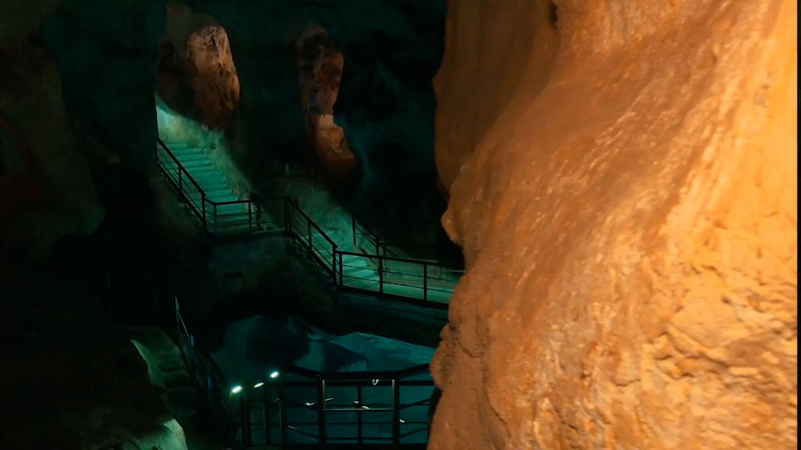 a toda costa cueva rincon 1024x576