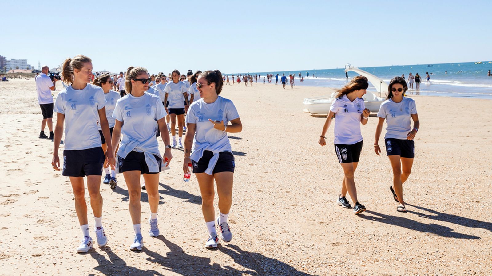 selección española femenina en la playa