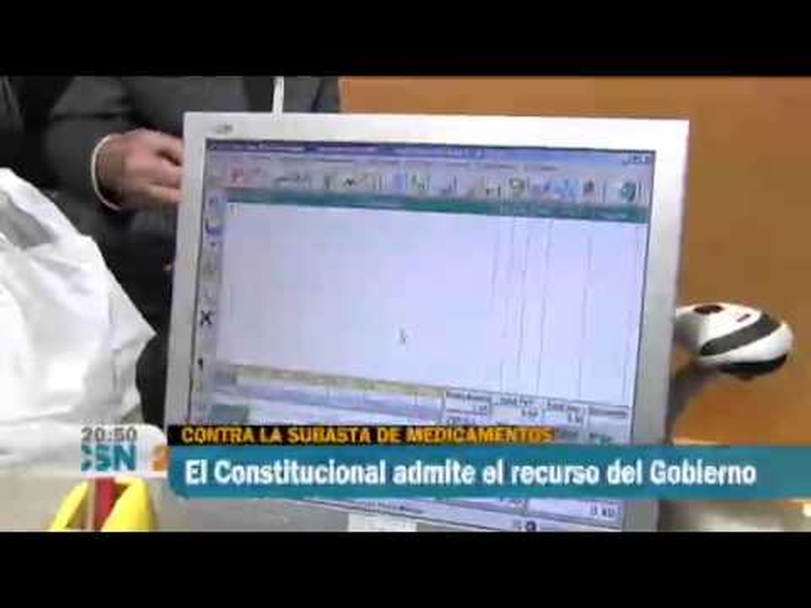 Subasta de medicamentos: el Constitucional admite el recurso de la Junta  (2012)