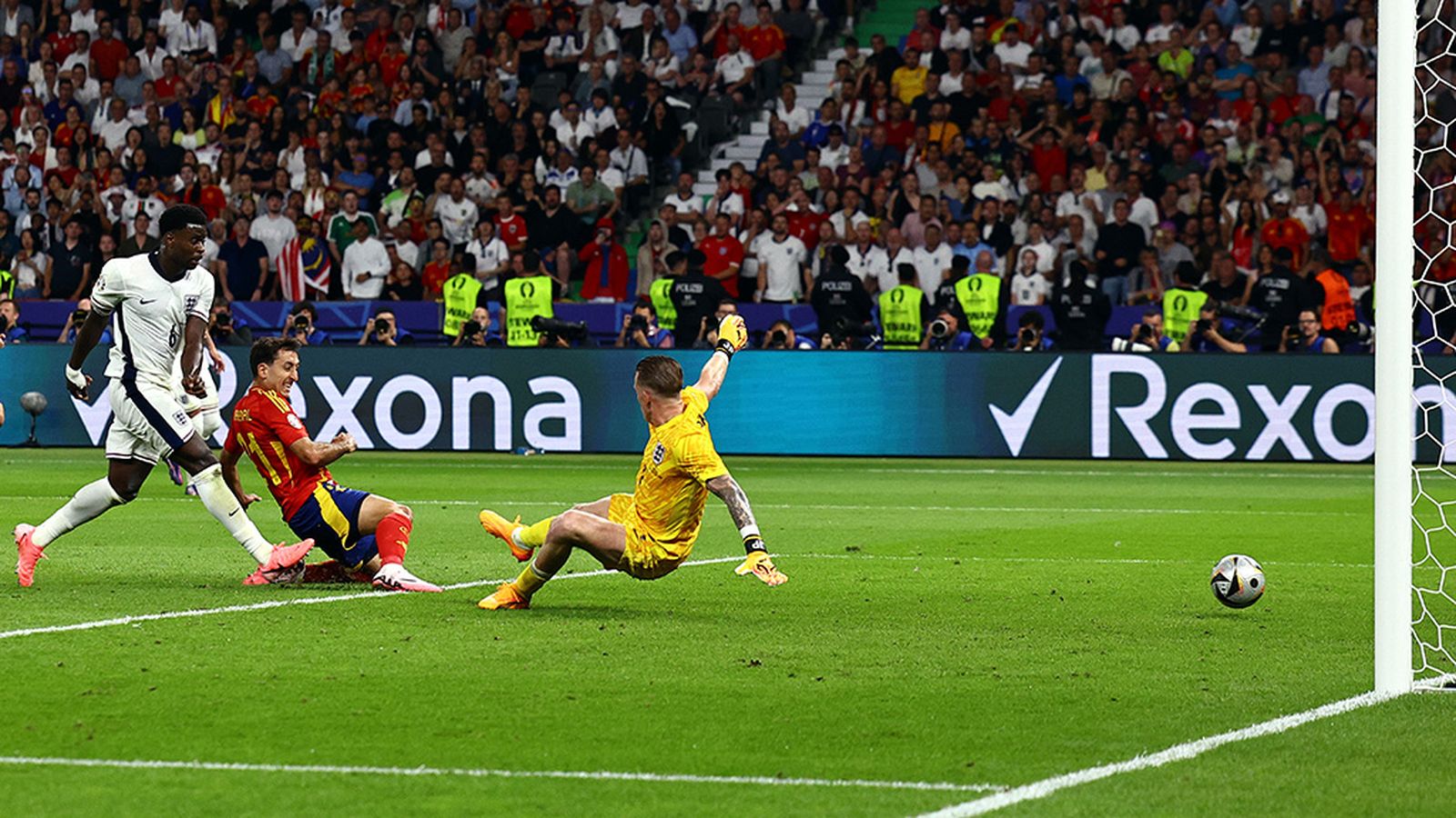 Gol de Oyarzabal en la final de la Eurocopa