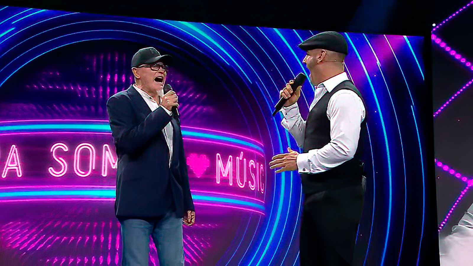 Pepe Roca canta Aires de la Alameda, el rock del que también bebió Paco Candela