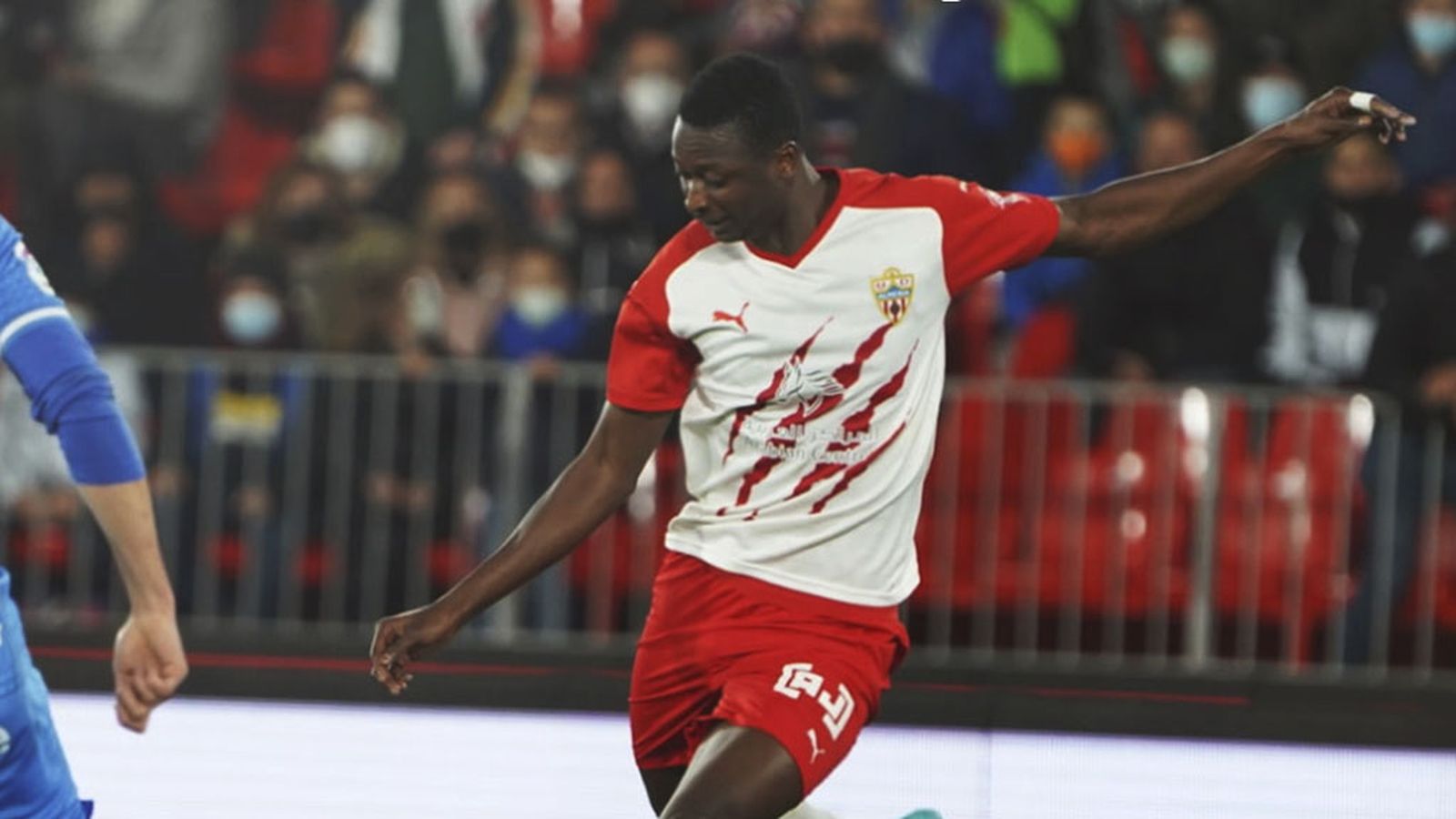 El Almería, líder con Sadiq como goleador