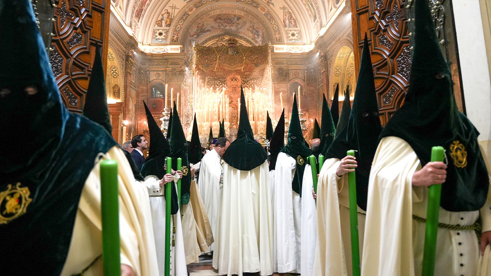 Semana Santa de Andalucía MADRUGÁ Macarena SEVILLA 1024x576