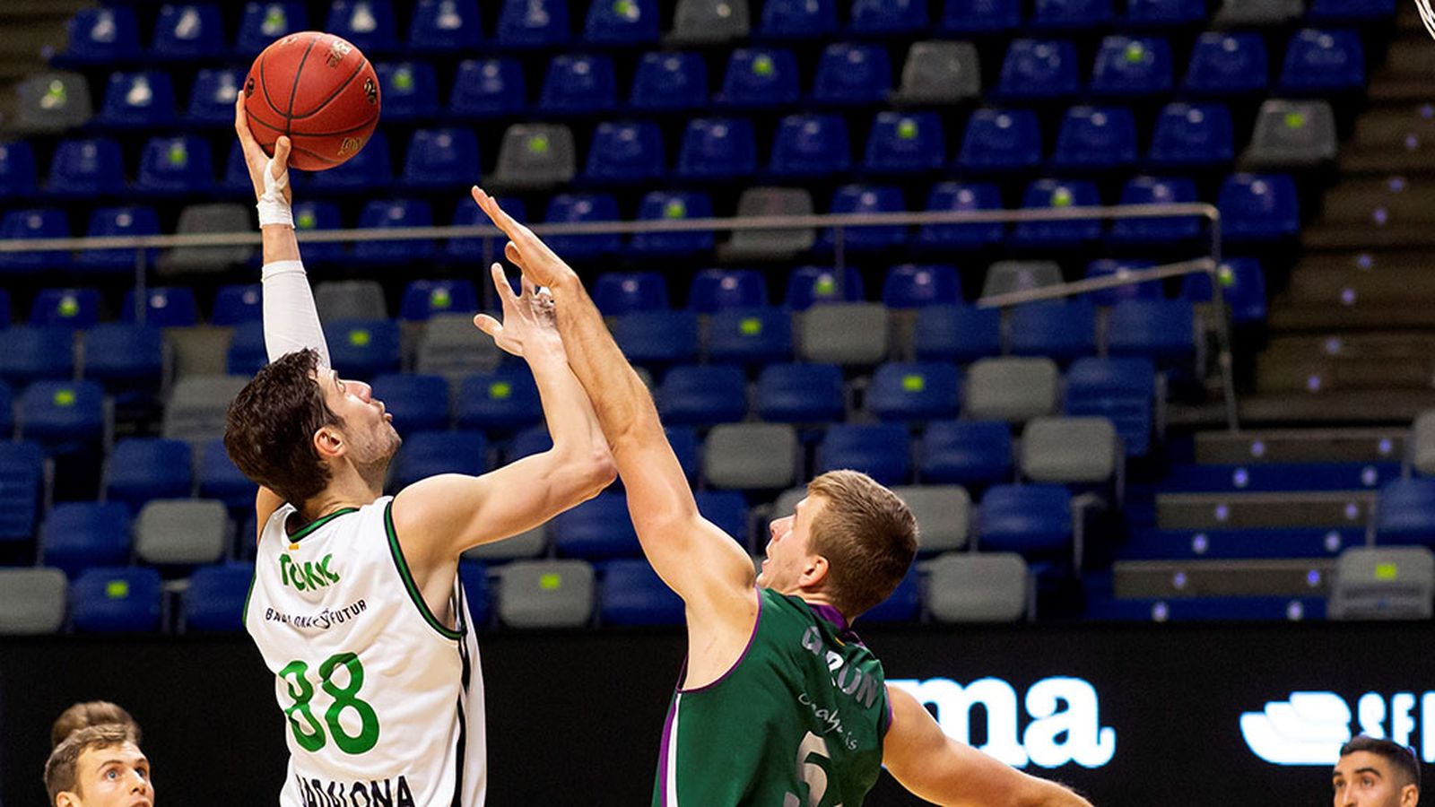 Unicaja entra en crisis