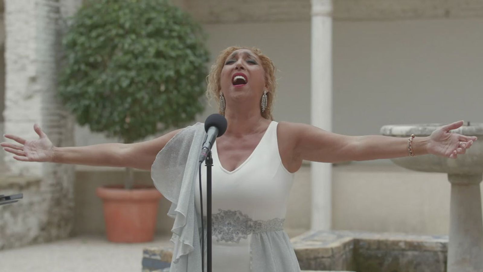 Esperanza Fernández nos emociona con la versión más flamenca del Aleluya