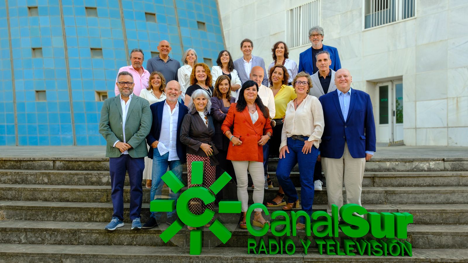 COMUNICACIÓN FOTO FAMILIA CANAL SUR RADIO TEMPORADA 2024-2025