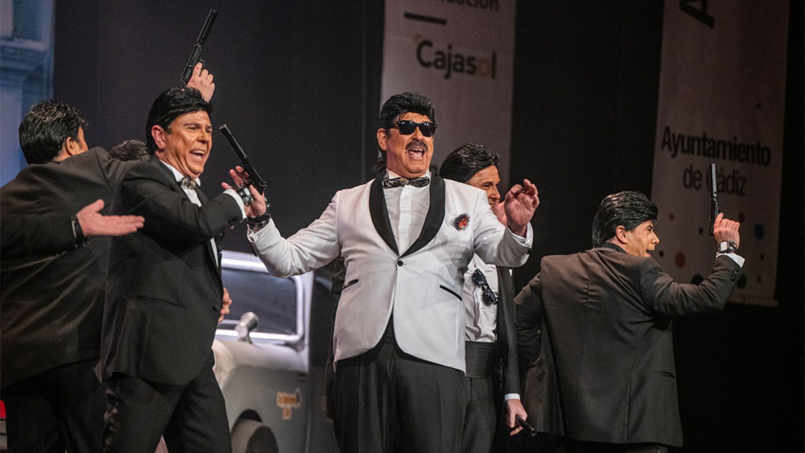 Carnaval de Cádiz Final Chirigota Los James Bond que da gloria verlos