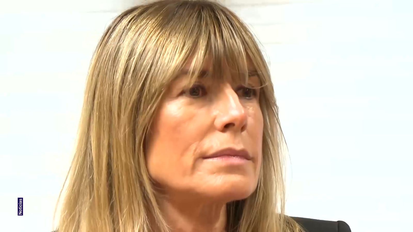 Begoña Gómez acude al juzgado a entregar su pasaporte