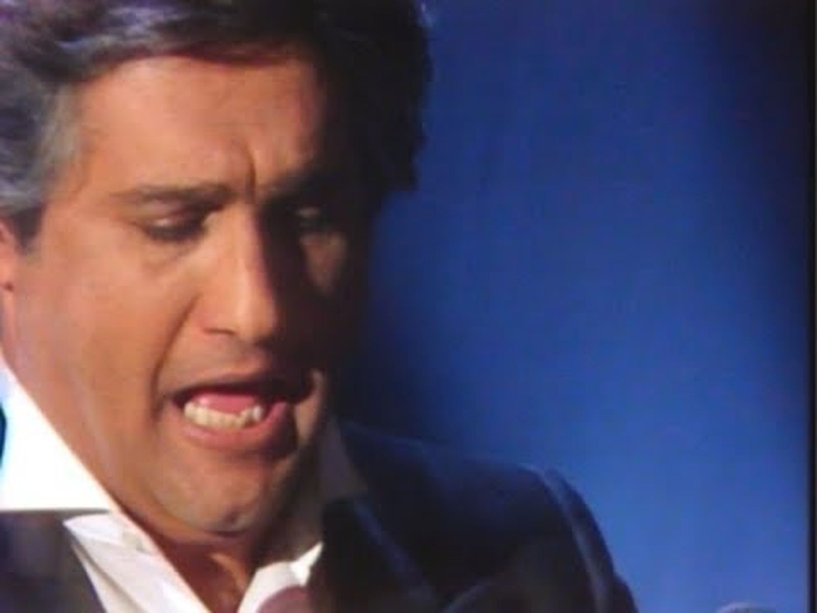 Chiquetete canta las sevillanas A la puerta de Toledo (1989) | Flamenco en Canal Sur