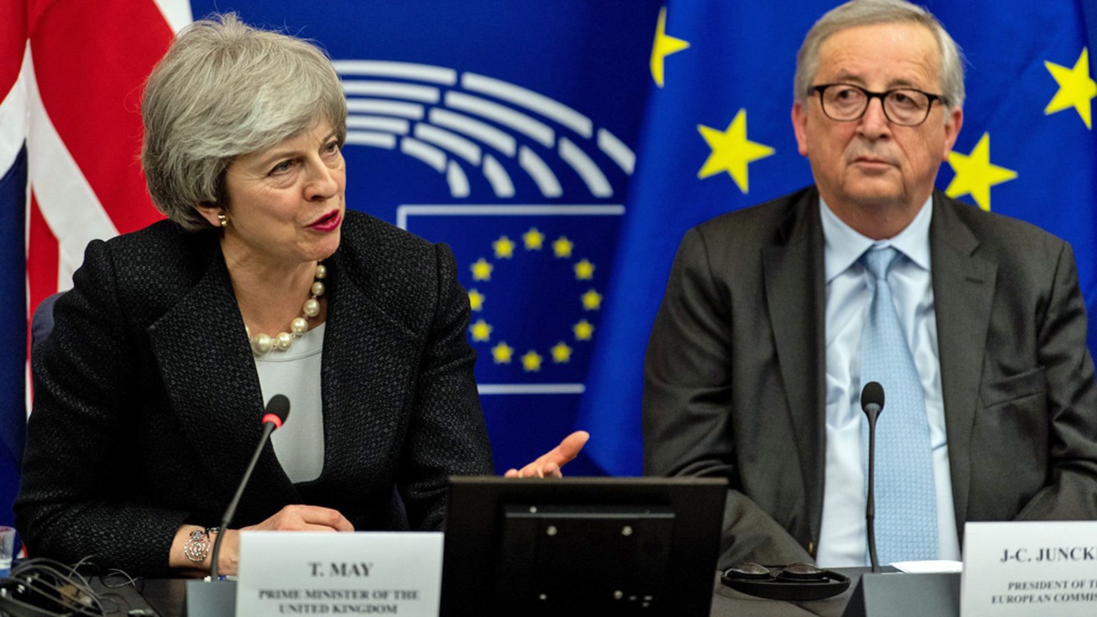 tapa may juncker 1024