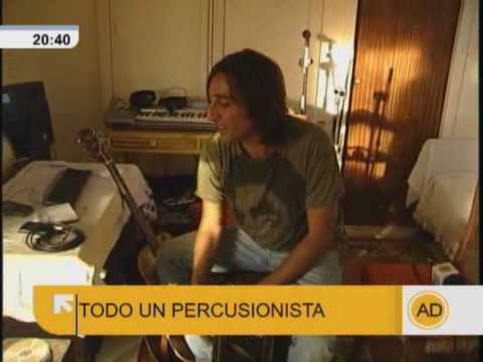 Antonio  Carmona nos recibe en su casa