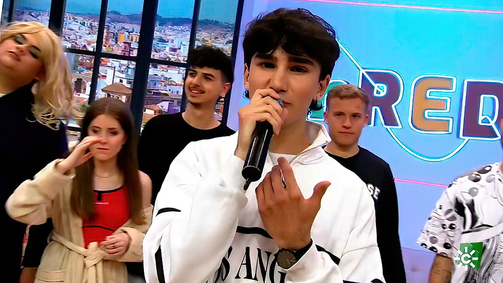 Priego nos canta su tema 'Notas malsonantes'