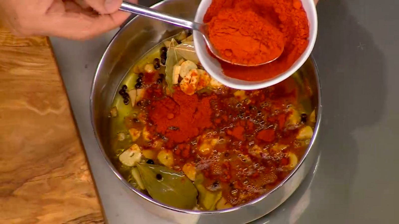 ¿Cómo elaborar un escabeche casero para los mejillones?