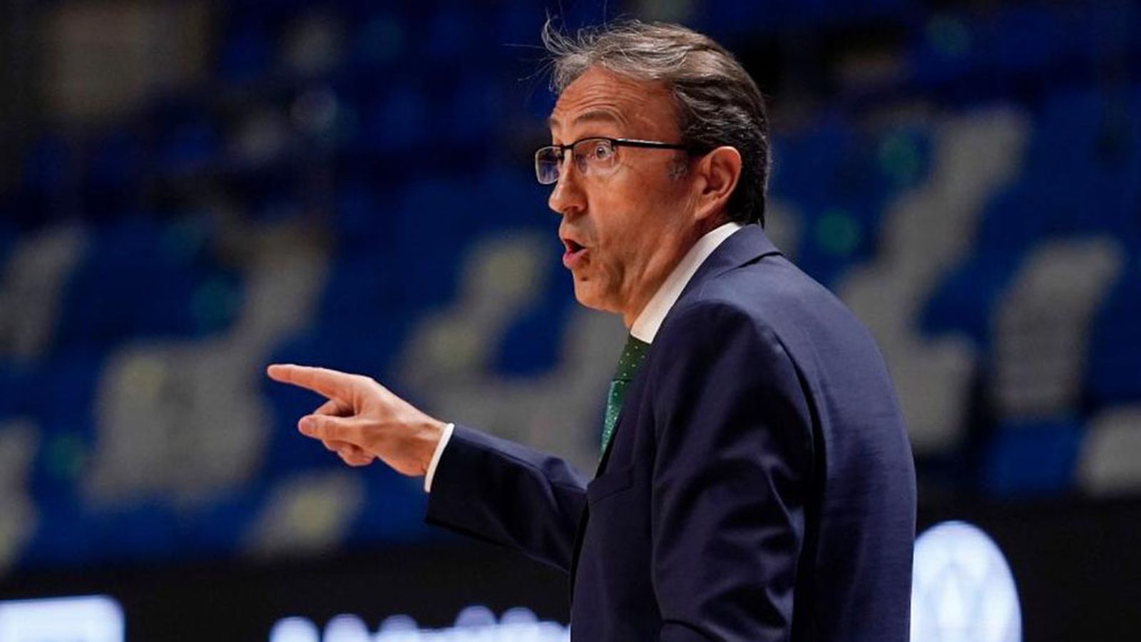 Unicaja destituye a Casimiro
