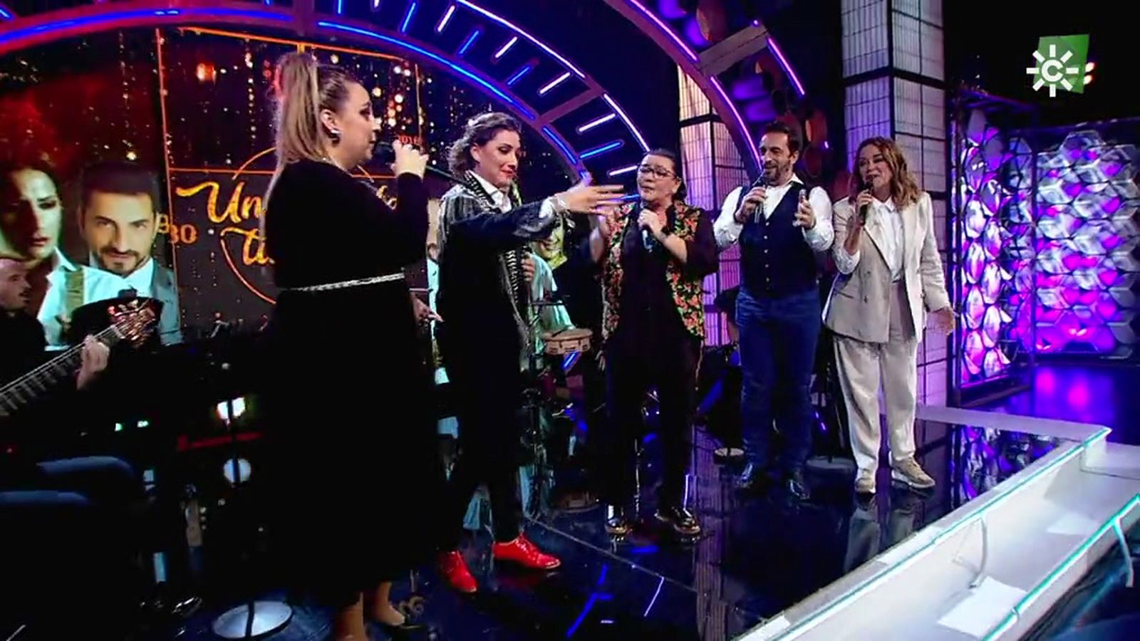 Anécdotas, sorpresa...y hasta Toñi Moreno cantando en el escenario