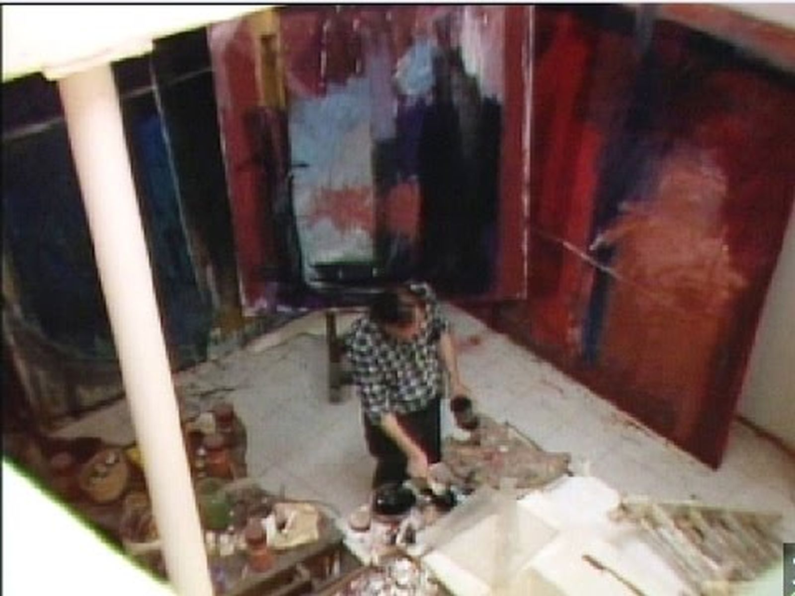 Manuel Salinas, el pintor en su estudio (1989)