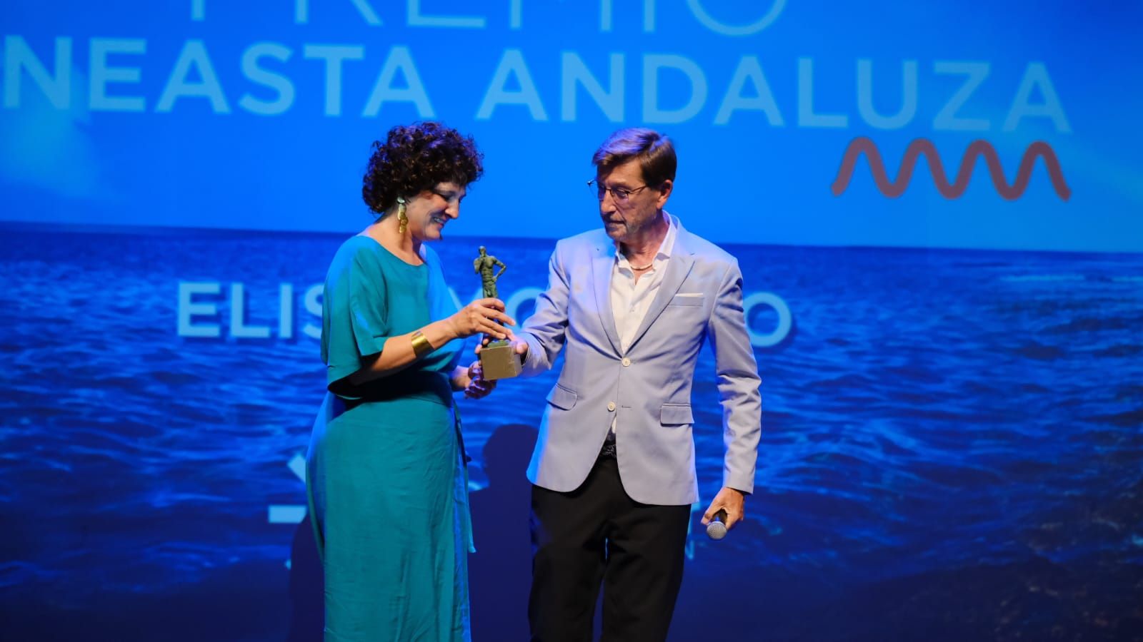 GENERAMMA ENTREGA PREMIO