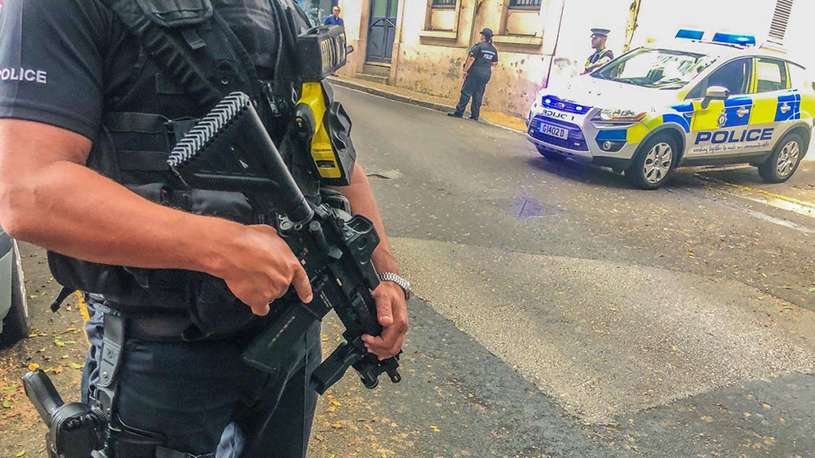 Policía Gibraltar 1024