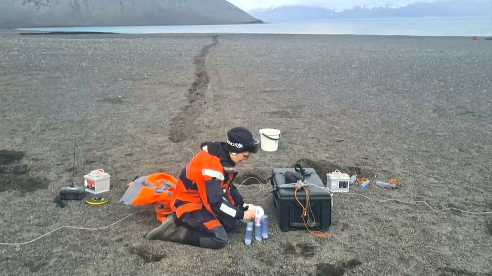 Investigadores de Granada buscan en la Antártida las consecuencias del deshielo para el planeta