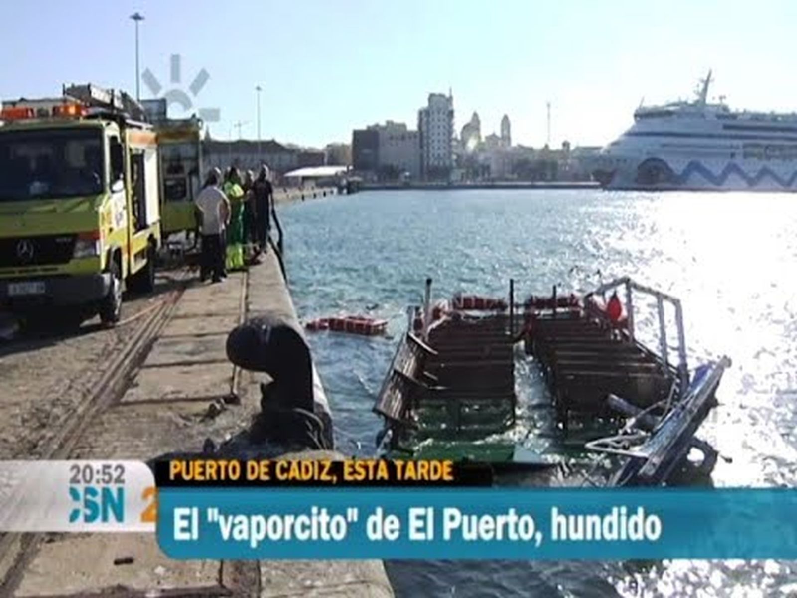 Hundimiento del vaporcito del Puerto (2011)