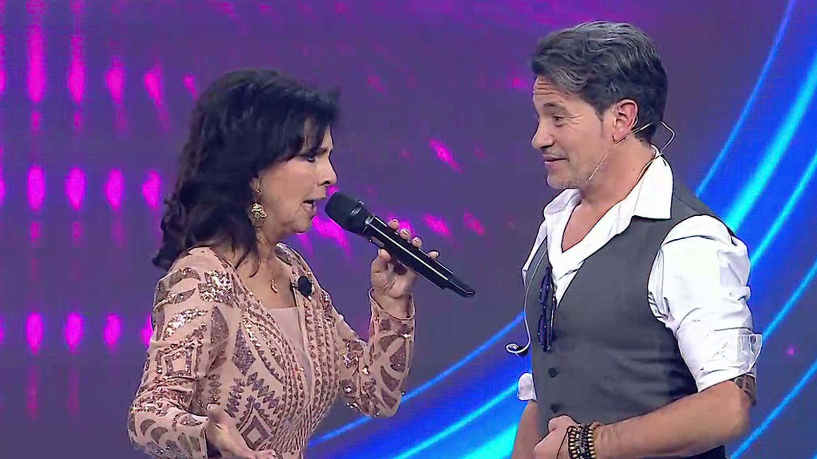 MªJosé Santiago, amiga de la madre de David, no podía faltar en este homenaje