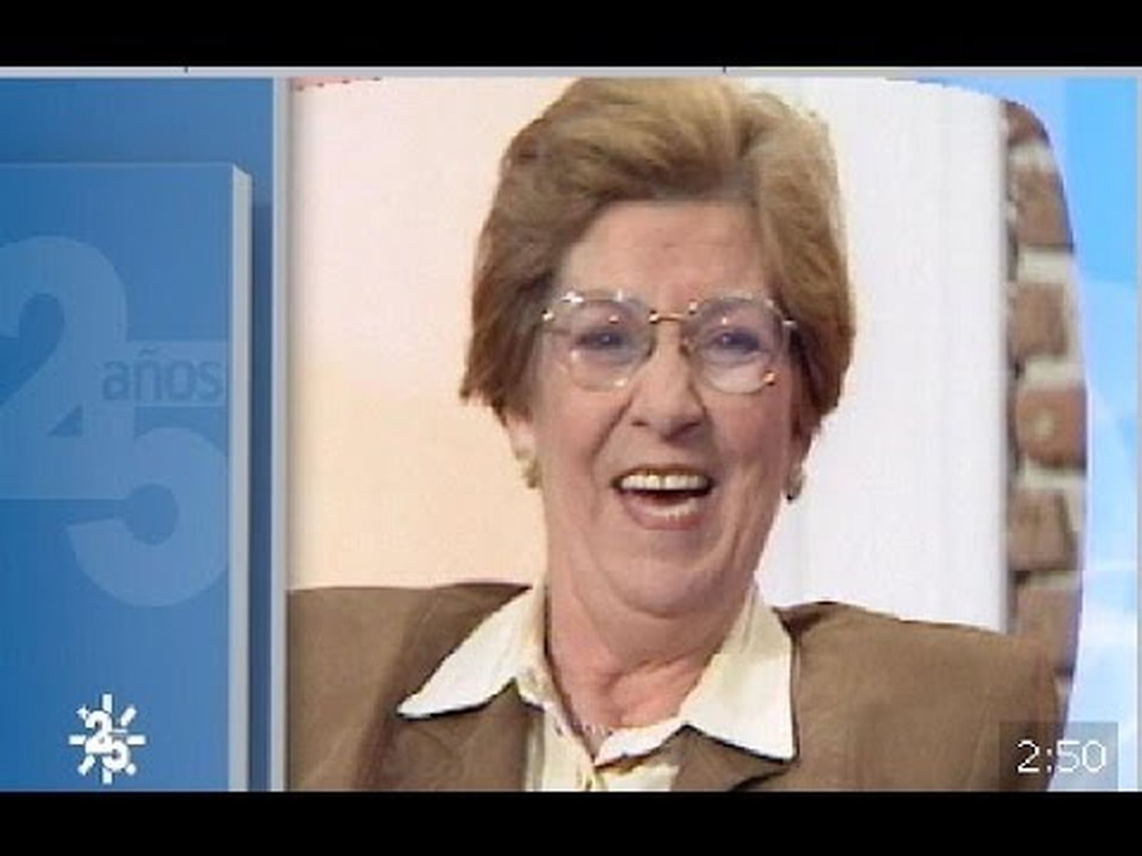 Historia divertida de una señora en la playa en "De tarde en tarde" | Luci Vera 25 años de Canal Sur
