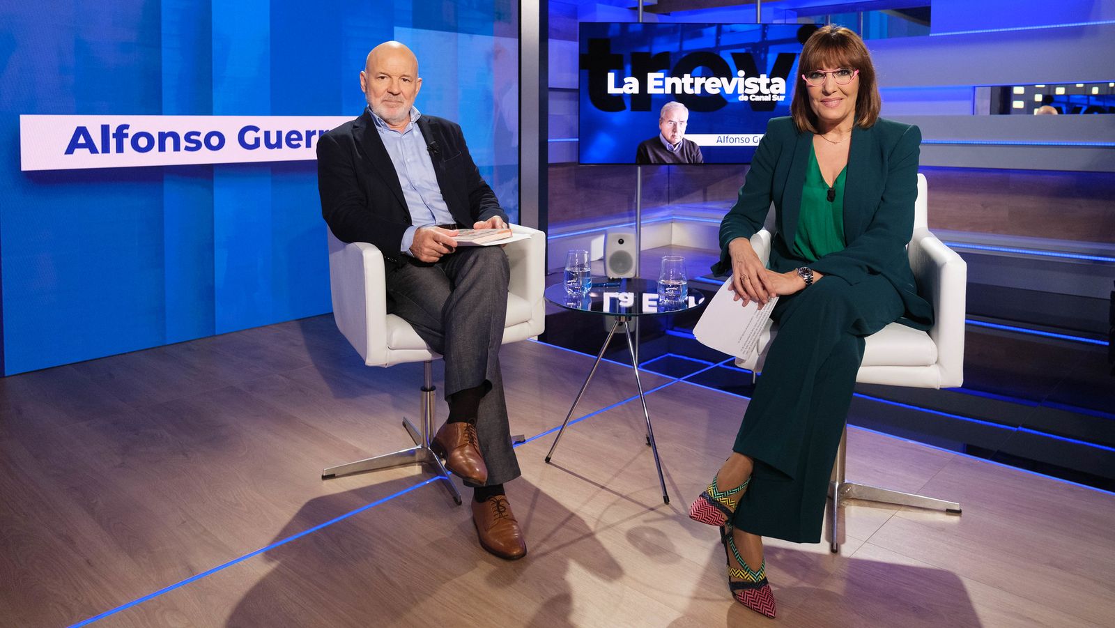 LA ENTREVISTA PRESENTADORES