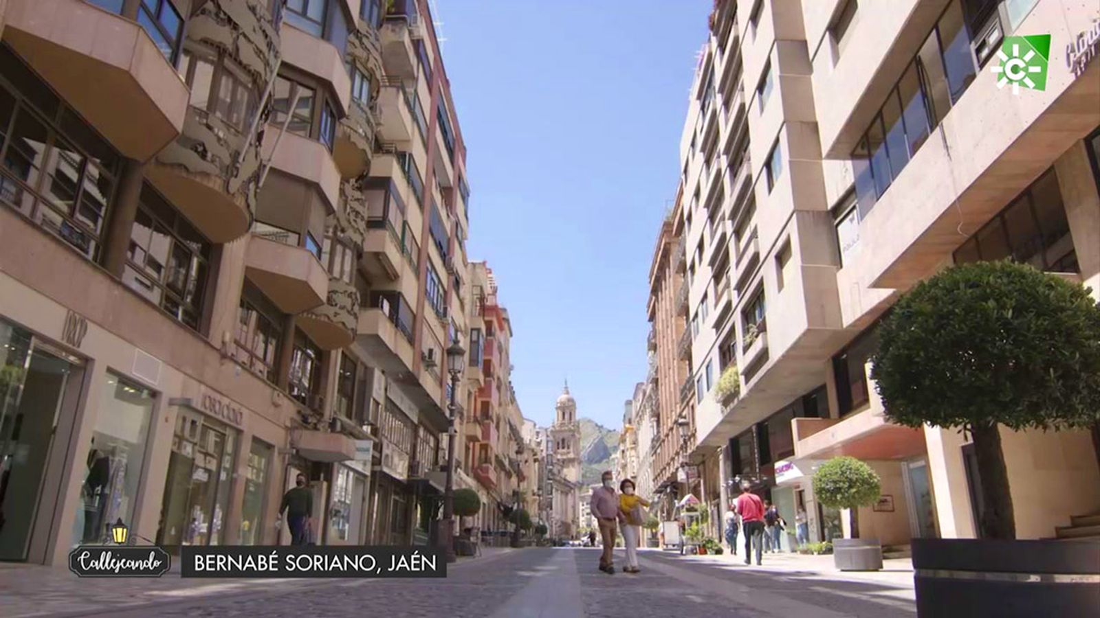 Bernabé Soriano, antes La Carrera, es la calle comercial del centro de Jaén