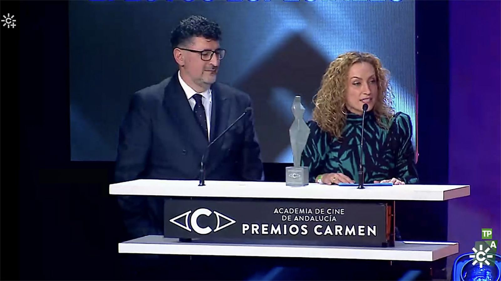 CARMEN GALA EL UNIVERSO DE OLIVER EFECTOS ESPECIALES