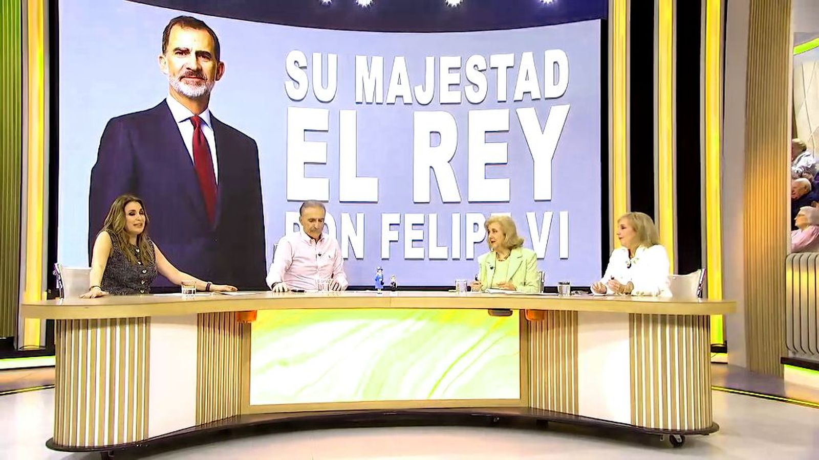 El gran asombro en Casares por la presencia del Rey, en nuestra crónica social