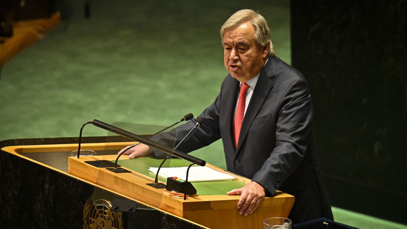 N1_TAPA_GUTERRES