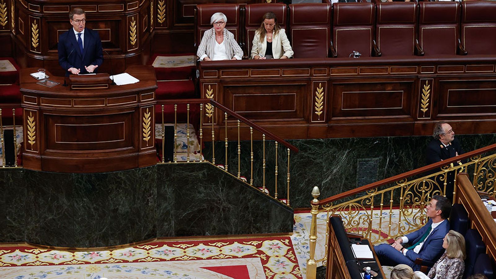 Feijóo y Sánchez en el debate de investidura