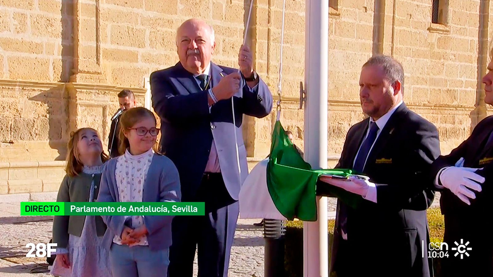 Izado de la bandera en el Parlamento