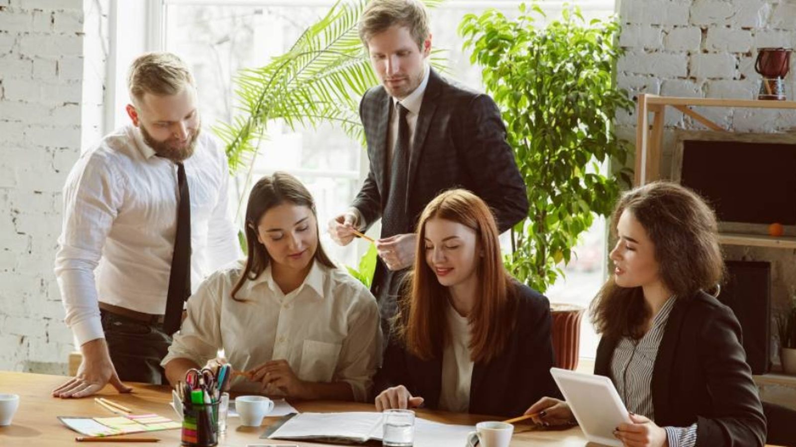 Empleados, 8 marzo