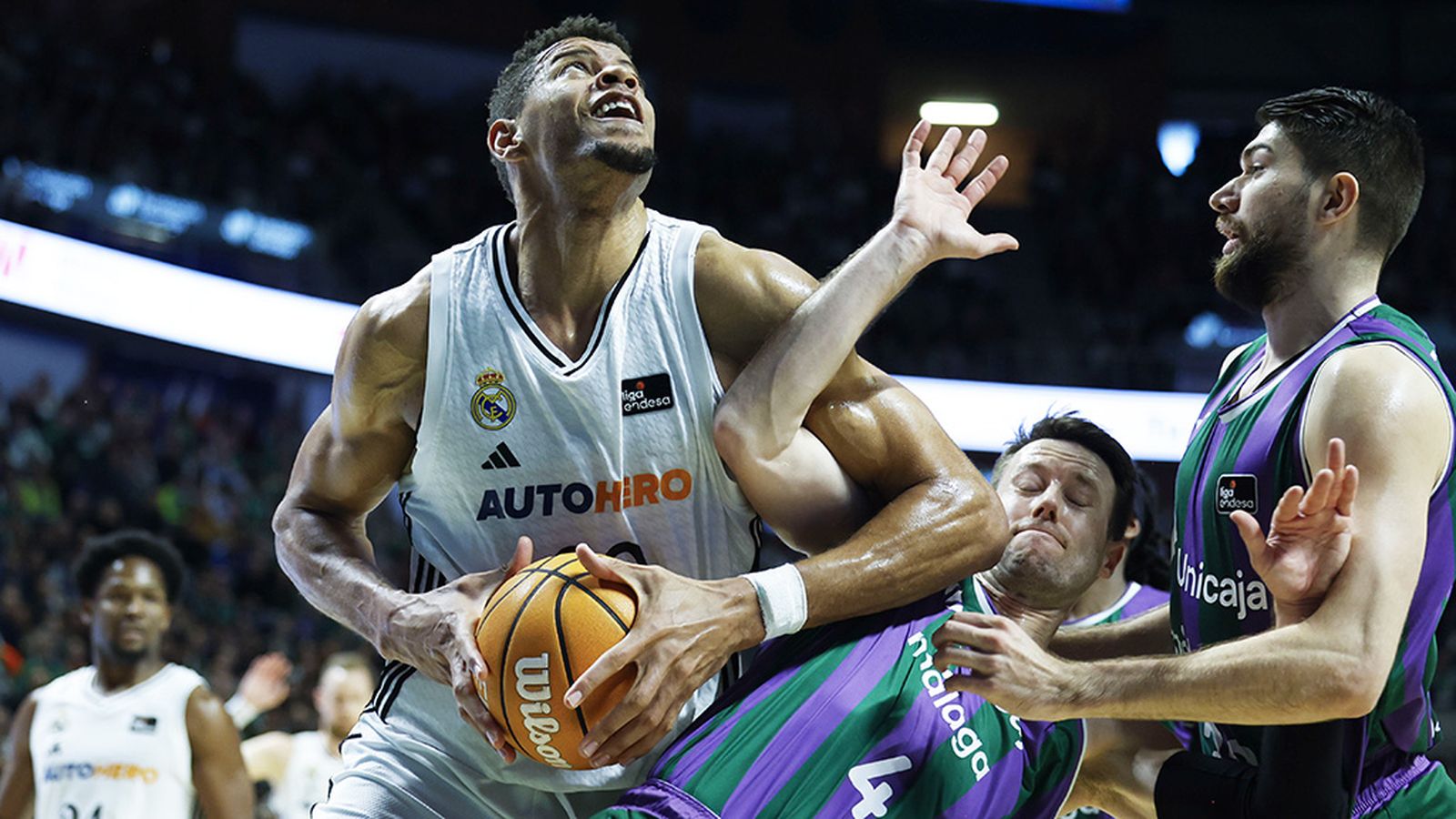 Derrota de Unicaja ante el Madrid
