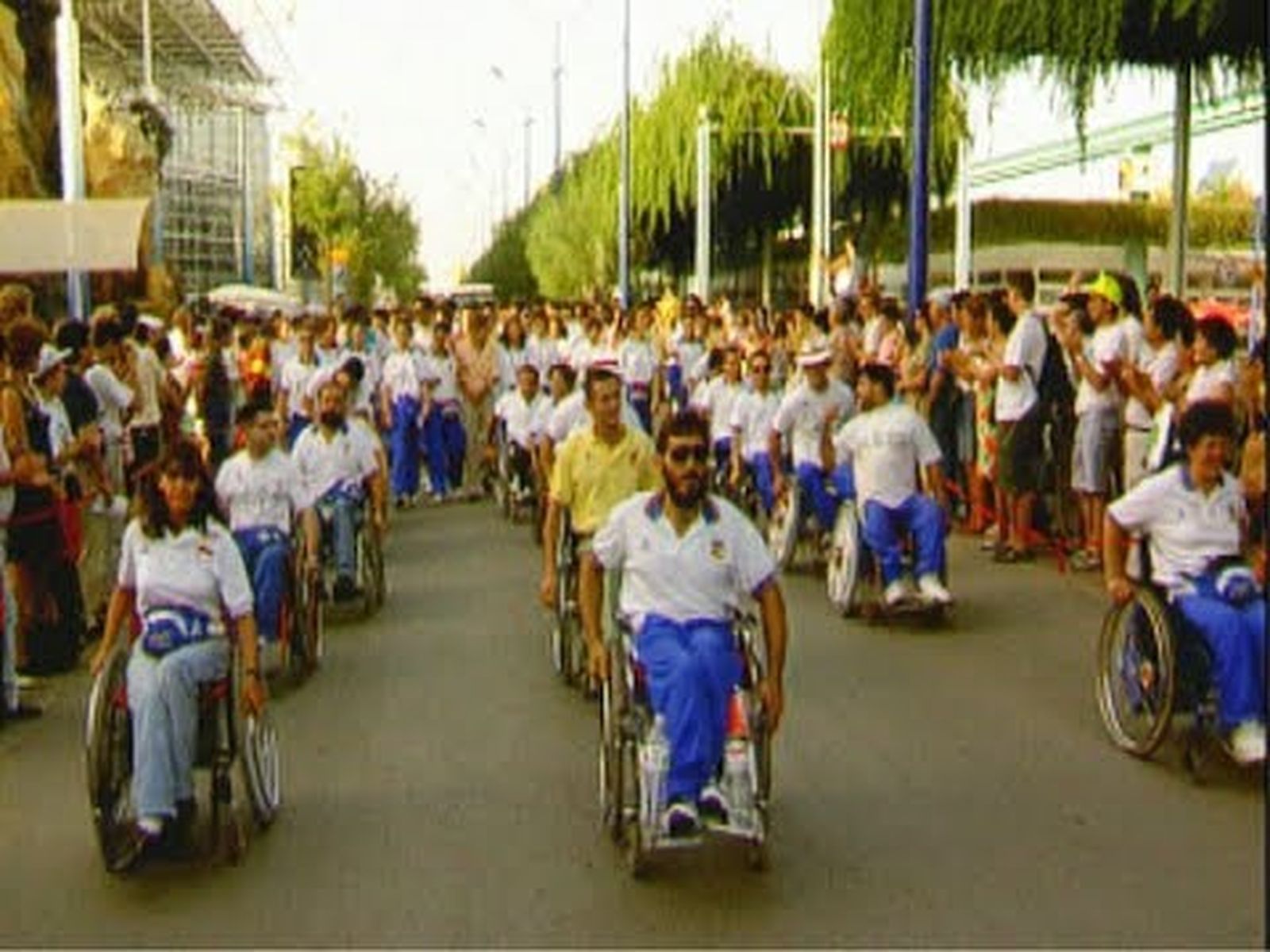 Expo 92: Deportistas paralímpicos visitan la Expo