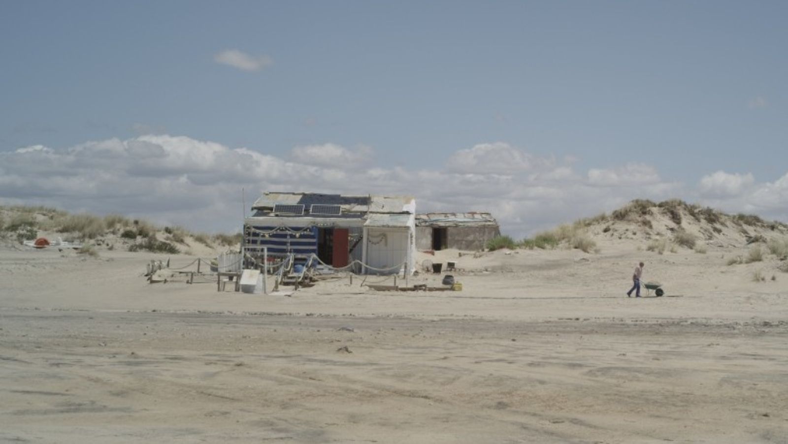 Docu ATV El mar nos mira de lejos