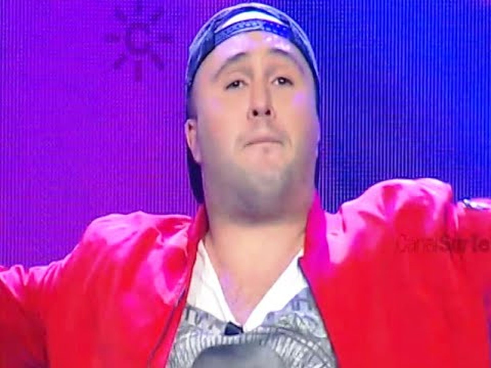 Kiko Rivera canta "Sangre caliente"