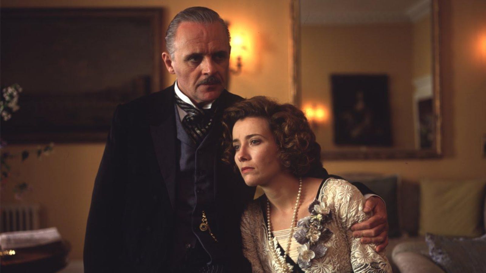 REGRESO A HOWARDS END 3 mayo promo