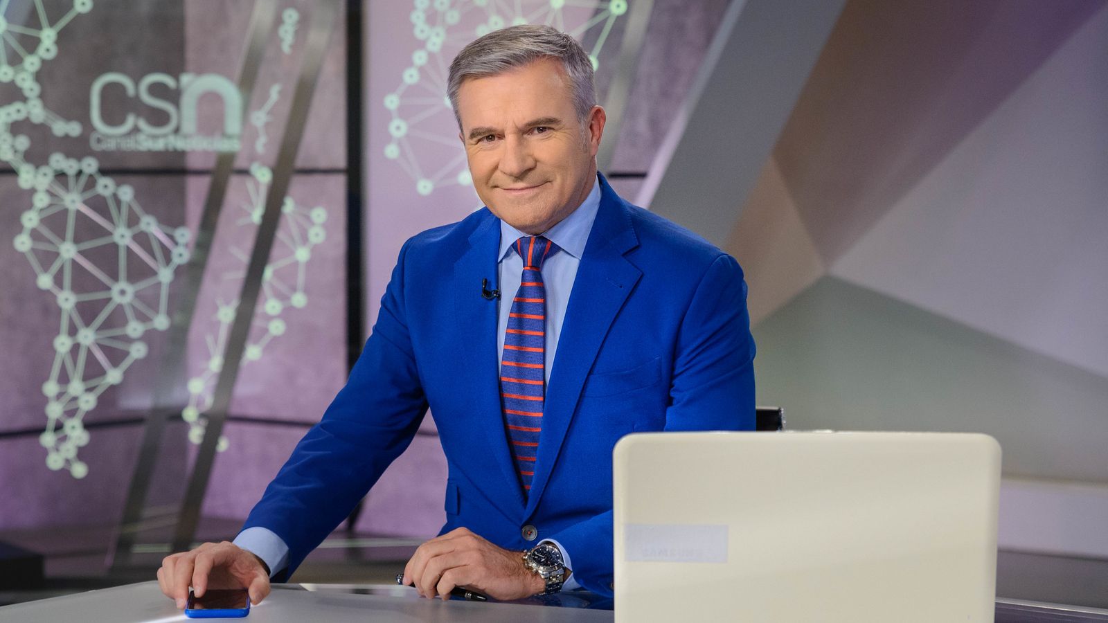 Comunicación Fernando García Mena Foto
