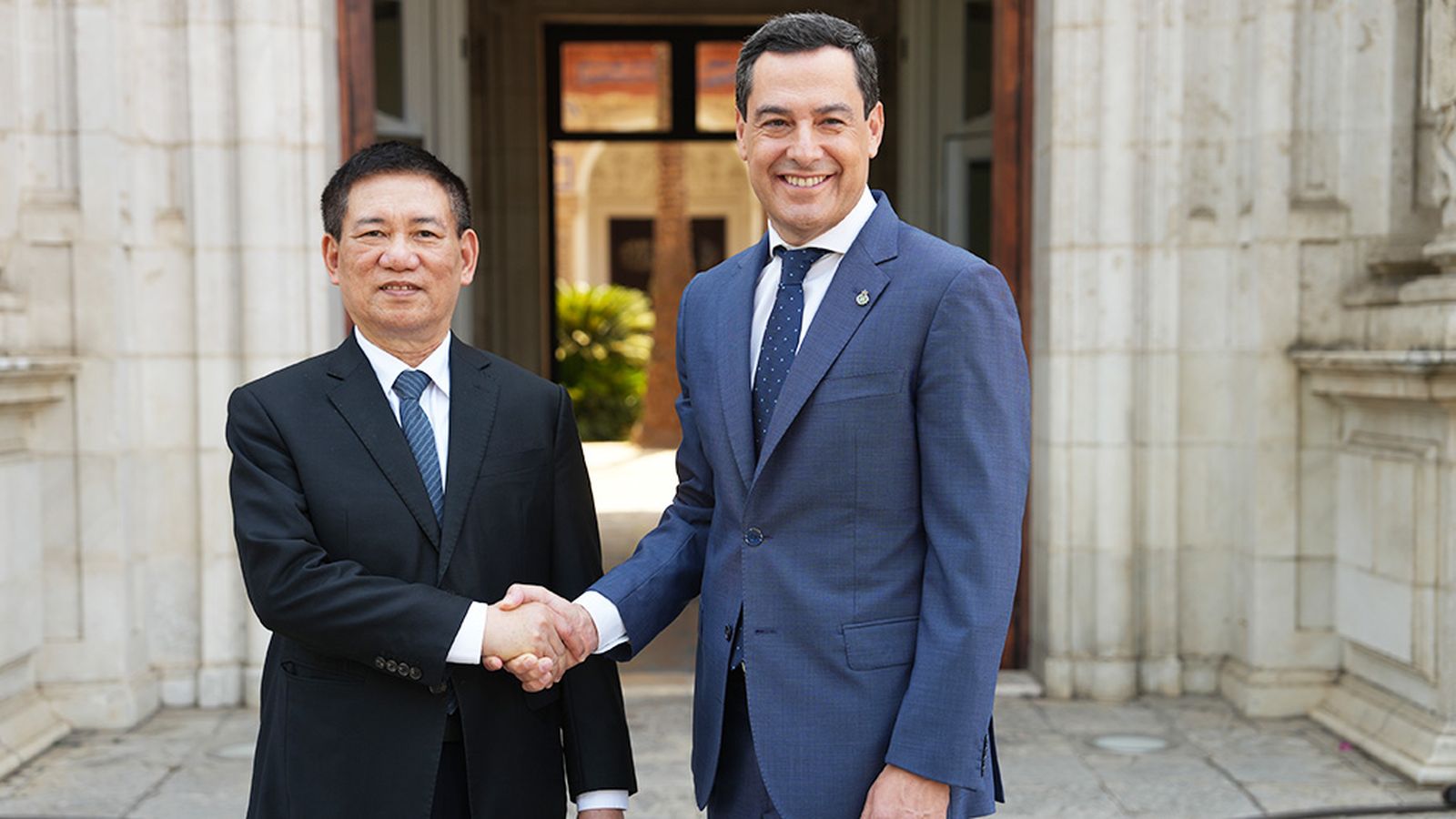 Moreno se reúne con el vicepresidente vietnamita