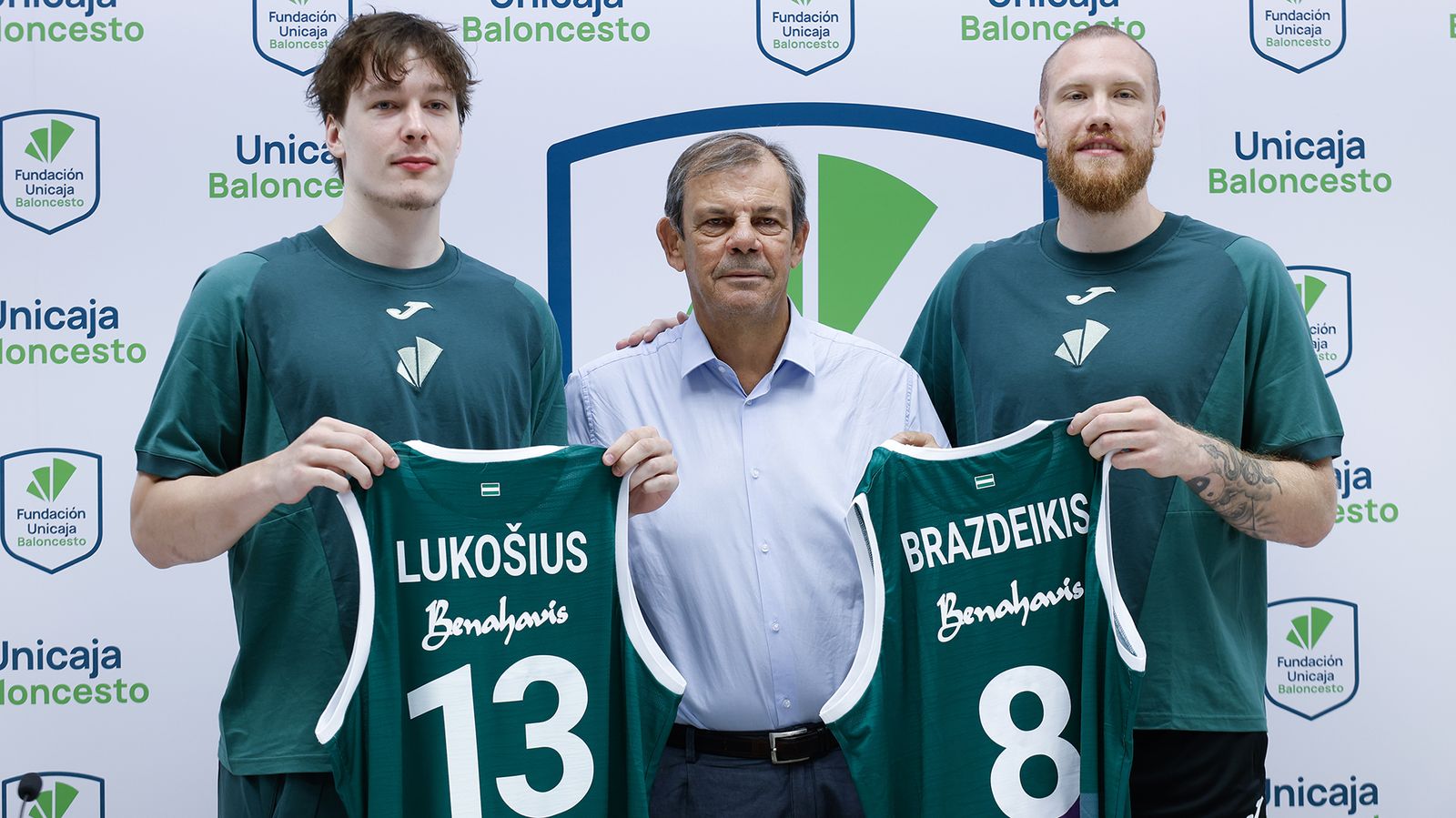 Brazdeikis y Lukosius, en la presentación.