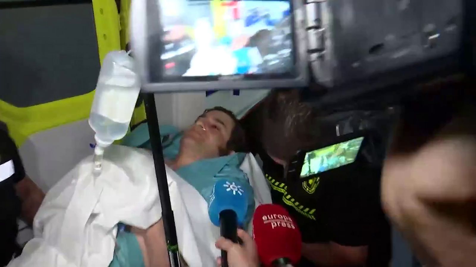Morante en ambulancia