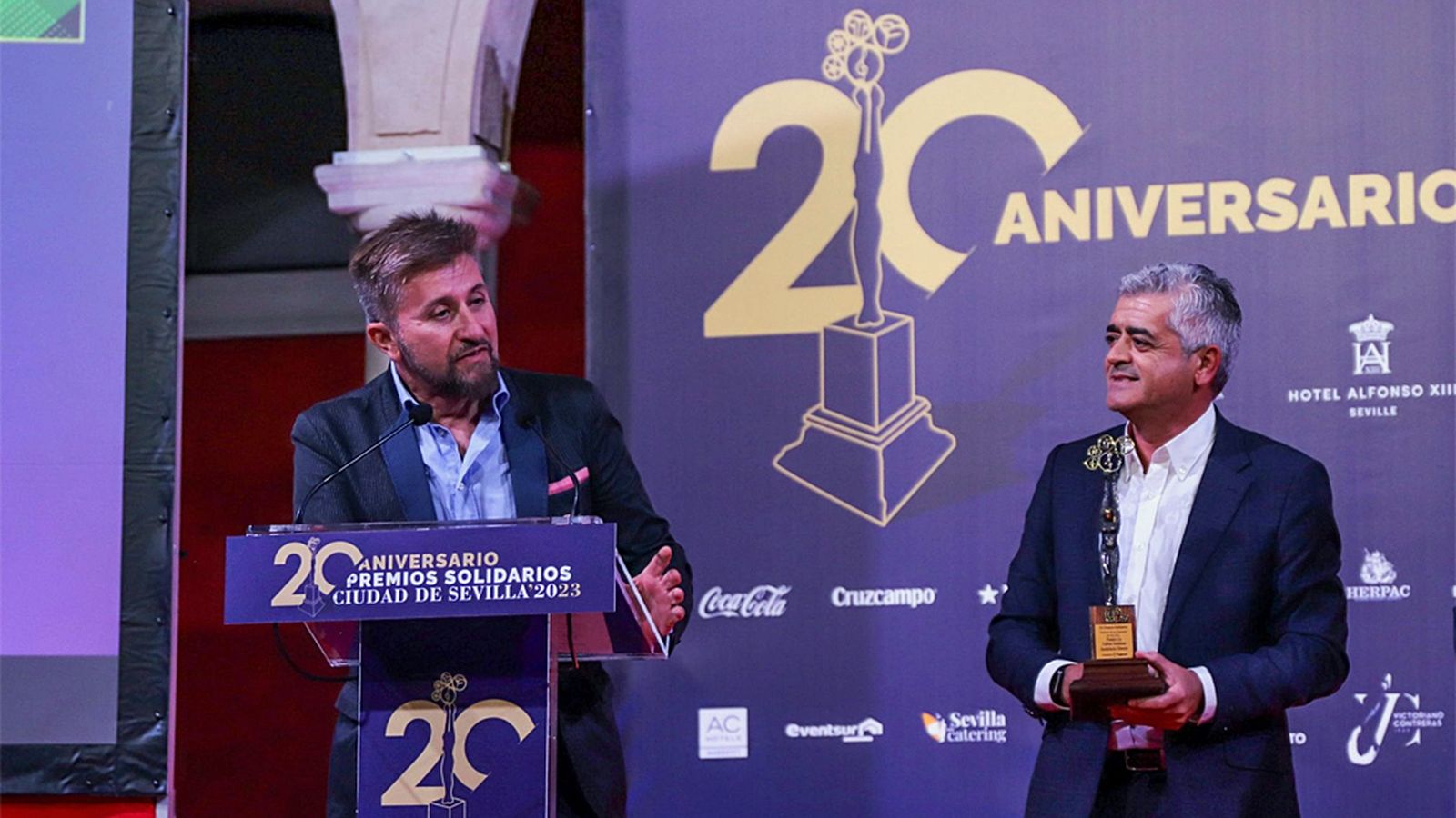 PREMIO MENTAL MODESTO DENTRO FOTO OK 10
