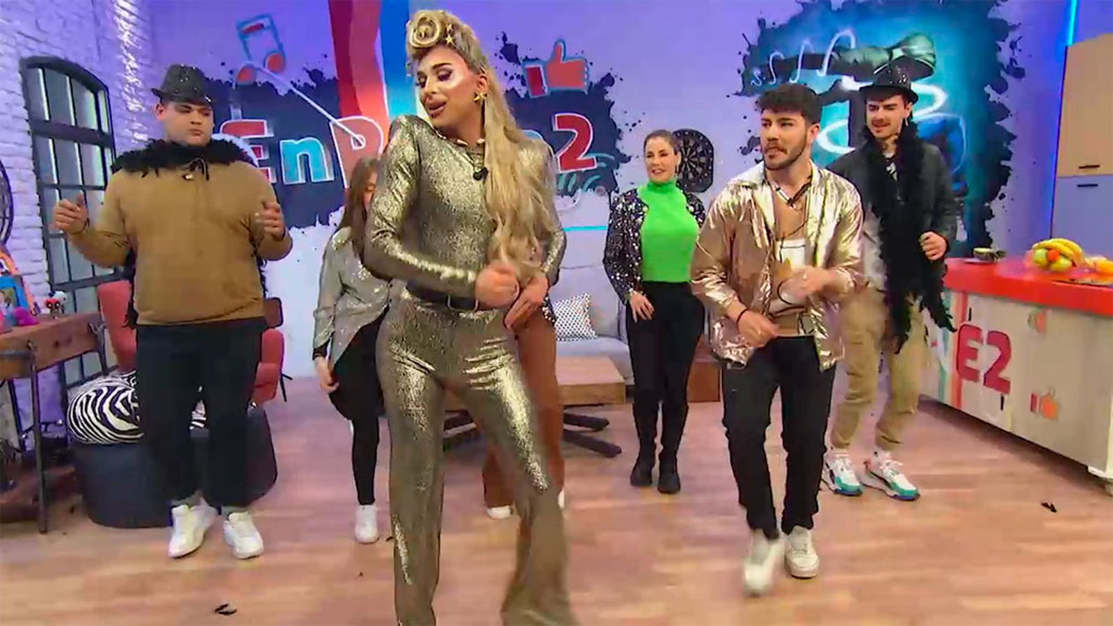 Retos que sacan el lado más divertido de la drag queen Carmen Farala