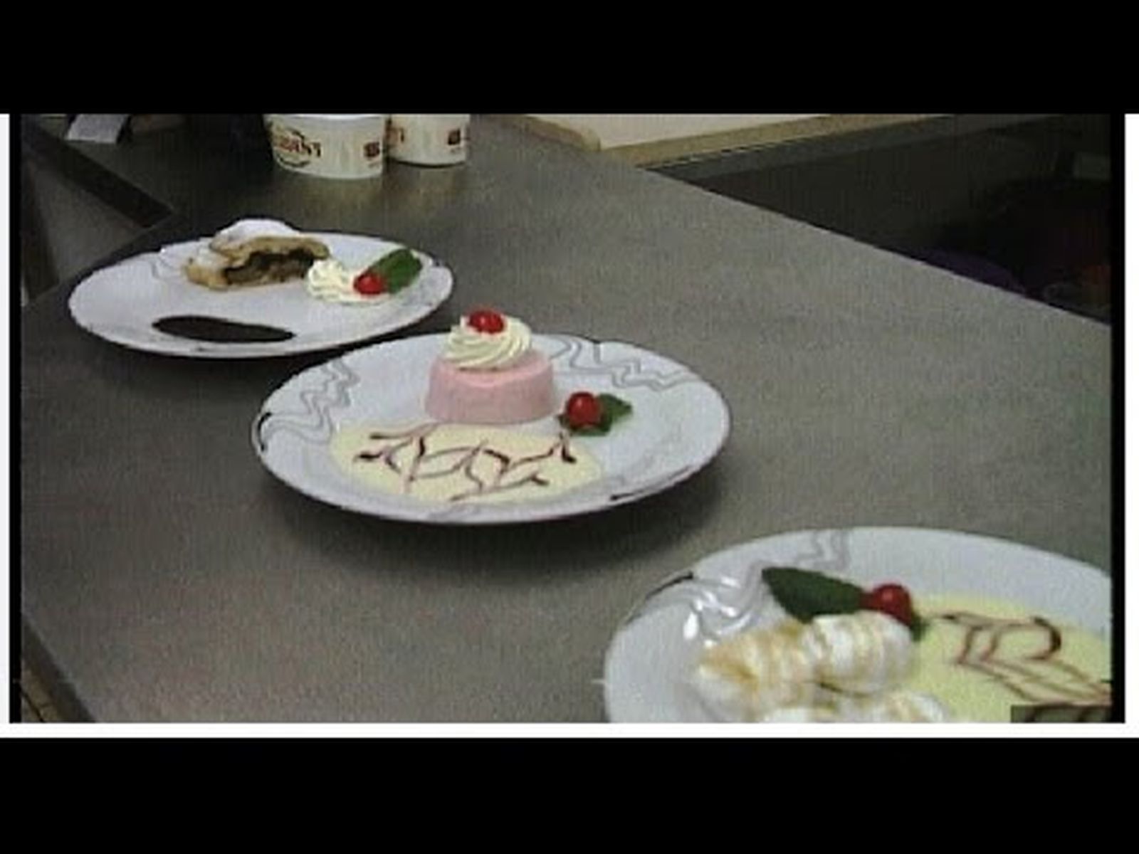 Expo 92: Restaurante "Praha" en el pabellón de Checoslovaquia