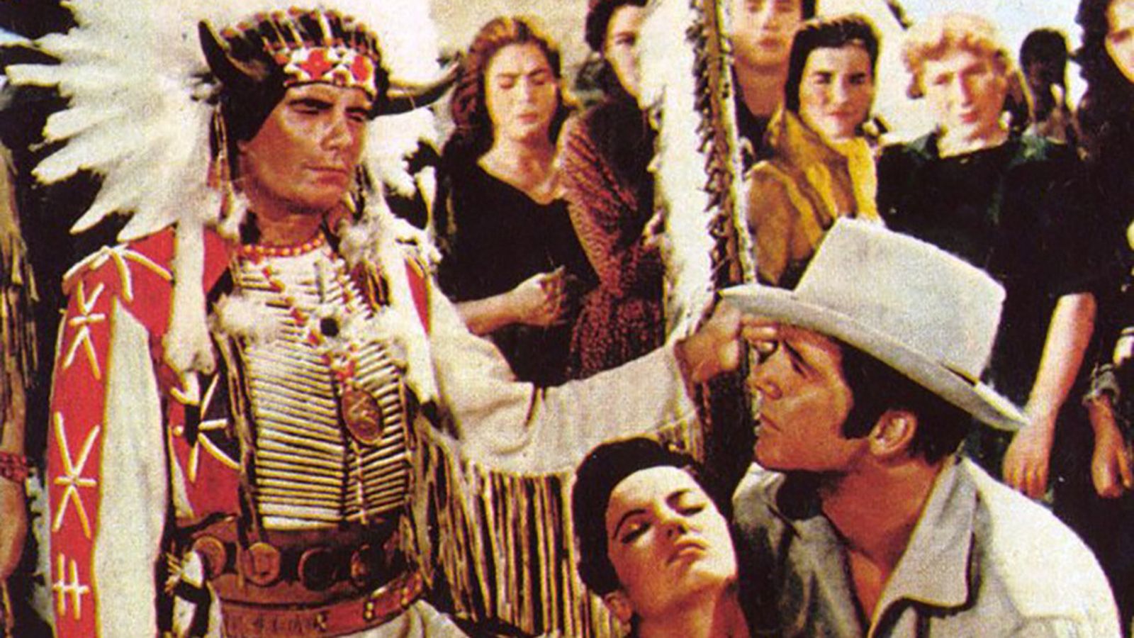 Comunicación Duelo de Razas Cine