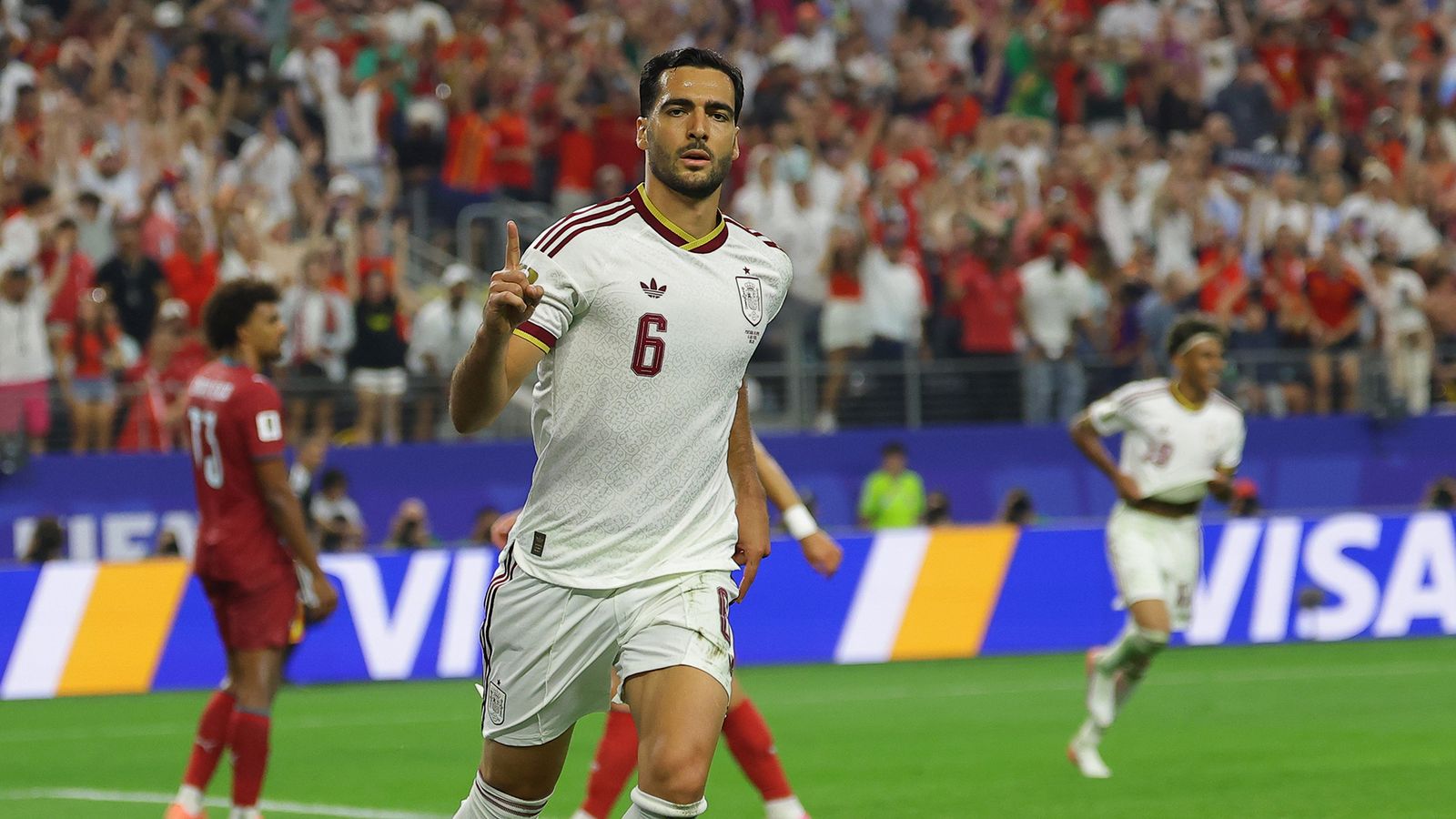Merino marca el gol que elimina a Portugal